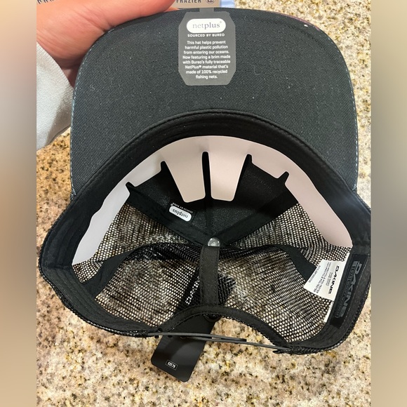 🩵Never Been Worn Dakine Classic Trucker Hat - Picture 3 of 6